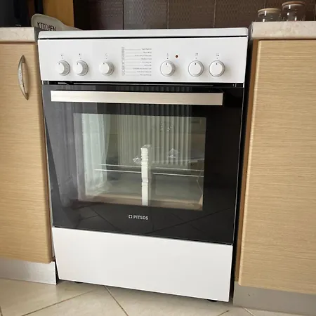 Modern Elegance In Chalkidiki Apartamento *