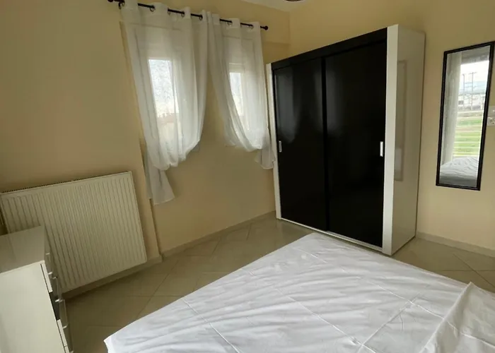 Modern Elegance In Chalkidiki Apartament